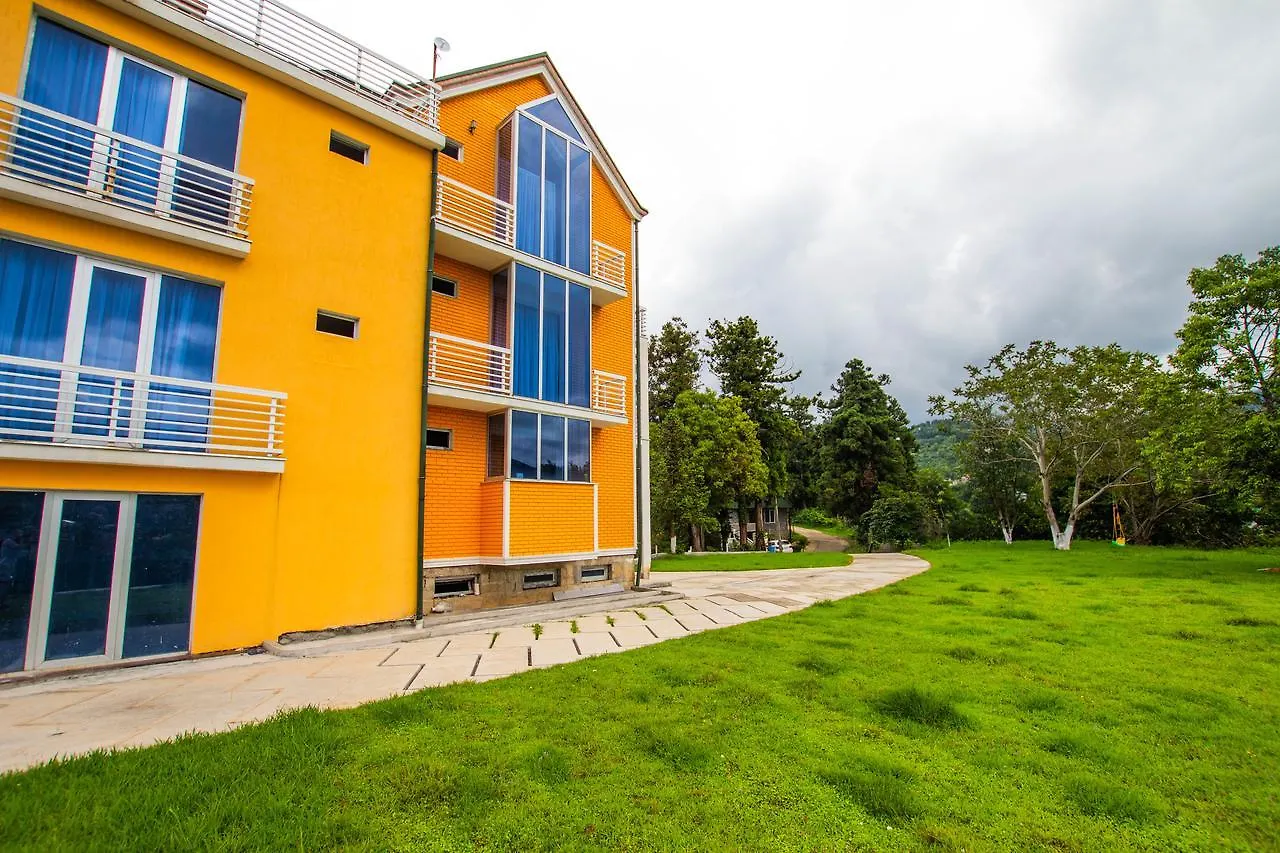 Private Villa Guest House 巴统