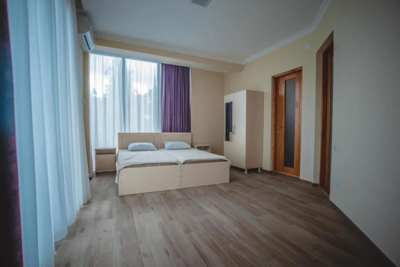 Private Villa Guest House 巴统