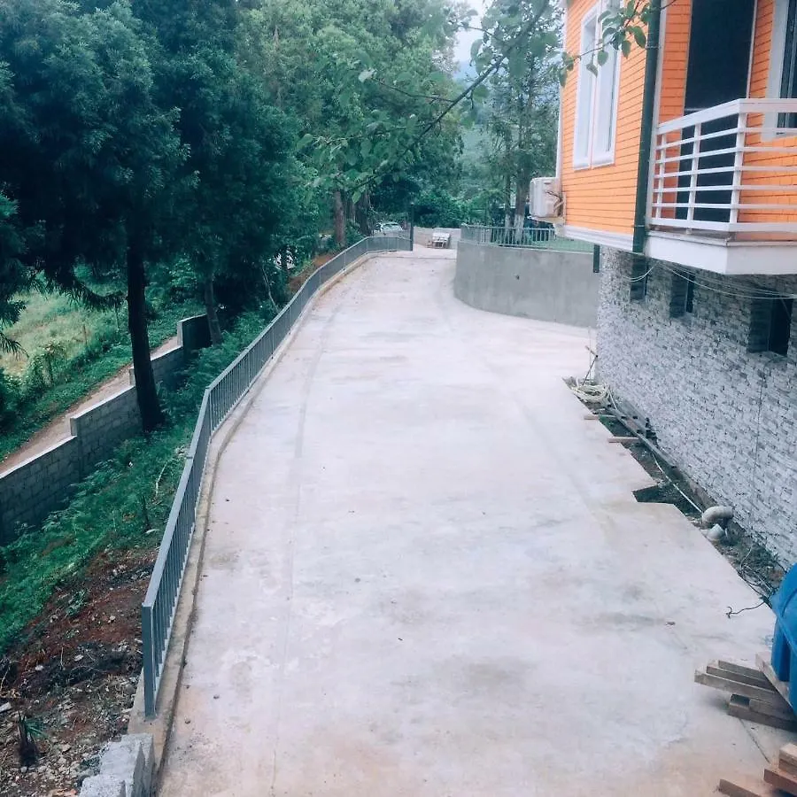 Private Villa Guest House 巴统